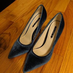 Never used blue velvet heels